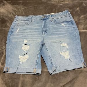 Bermuda Jean Shorts sz 15
